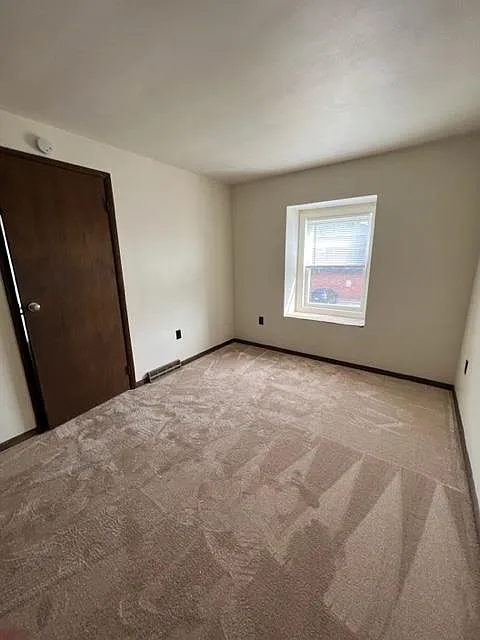 2 bed, 900 sqft, $850 — Photo 4
