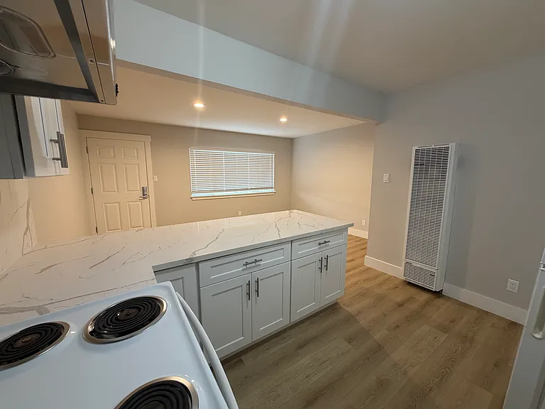 841 Solano Ave #8 — Photo 13