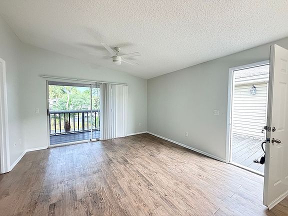 3rd image of 8121 45th Ct E #8106-4