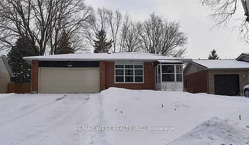 323 Centre St Photo 1