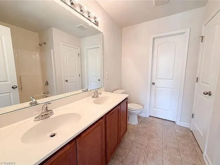 4662 Chapel Ridge Dr — Photo 12