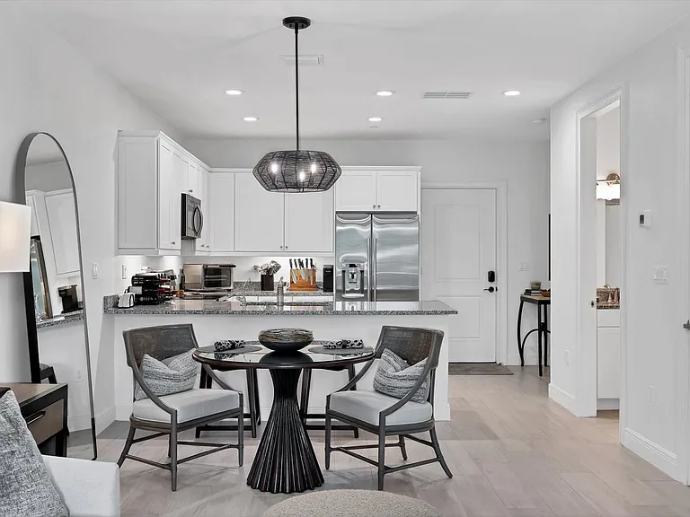 525 N Orange Ave #204 — Photo 8