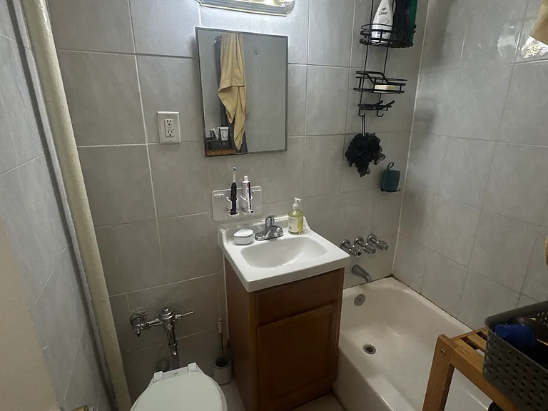10 W 76th St #4B — Photo 2