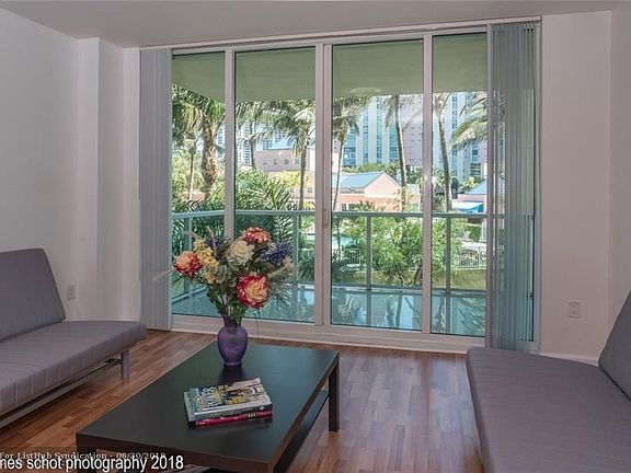 4th image of 3340 NE 190th St APT 302
