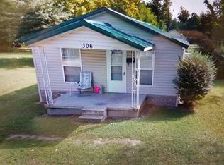 306 Oak St, Kennett, MO 63857