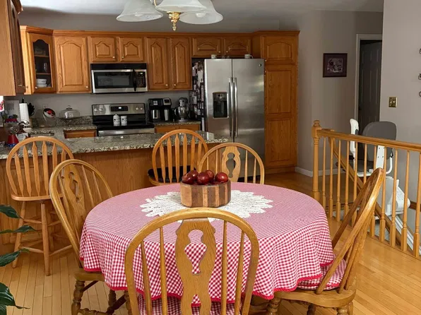 122 Bridgewater Chase Ln, Villa Ridge, MO 63089