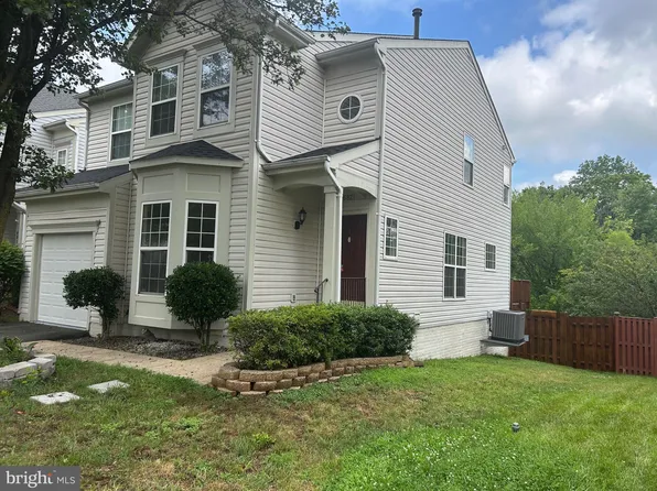 6821 Hollow Glen Ct, Gainesville, VA 20155
