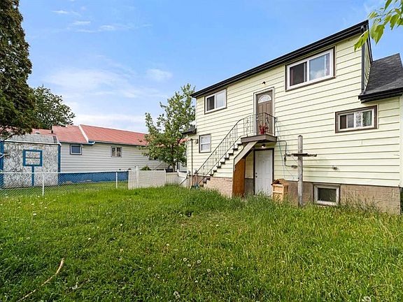 4th image of 5219 50th Ave