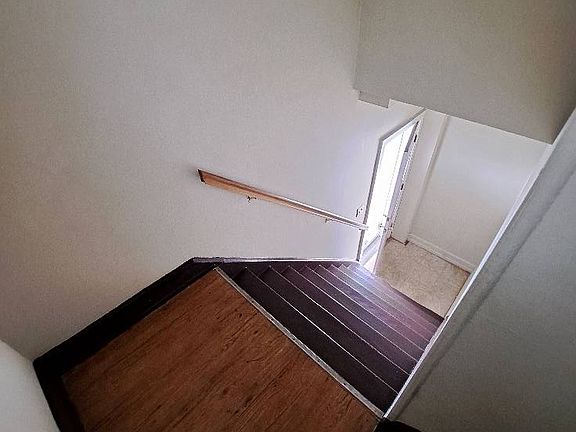 4th image of 59 Plainfield Ave Floor 2