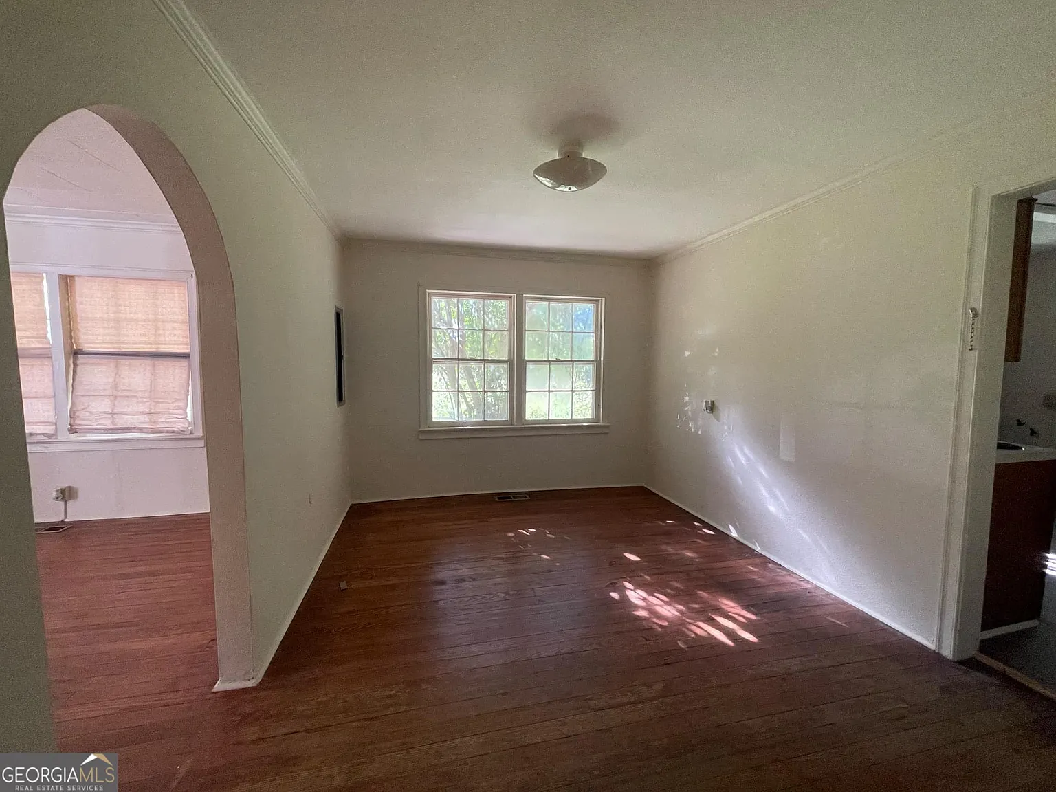 2 bed, 1.0 bath, 1064 sqft, $975 — Photo 3