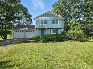 124 Pomeroy Ln, Amherst, MA 01002