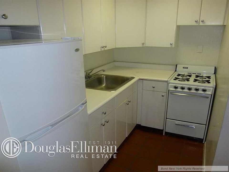 2nd image of 97 5th Ave APT 8D