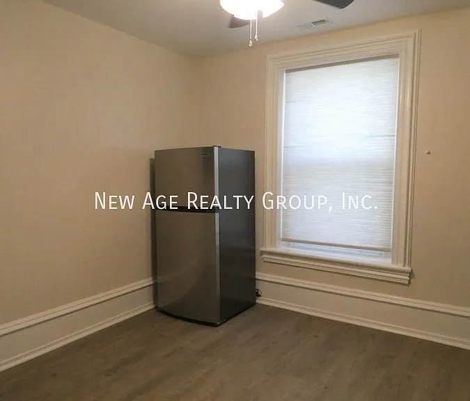 3418 Baring St #3R — Photo 2