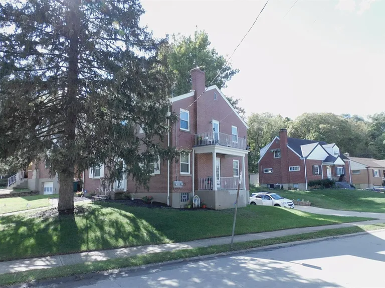 851 Kreis Ln #1 — Photo 6