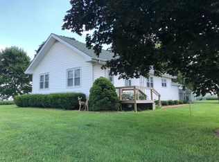 1184 E 1750th Ave, Brownstown, IL 62418