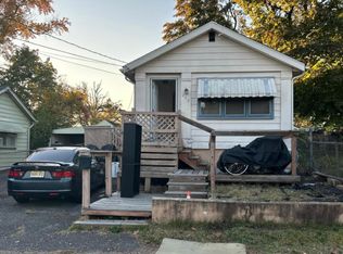 239 Alpine Way, Laurence Harbor, NJ 08879