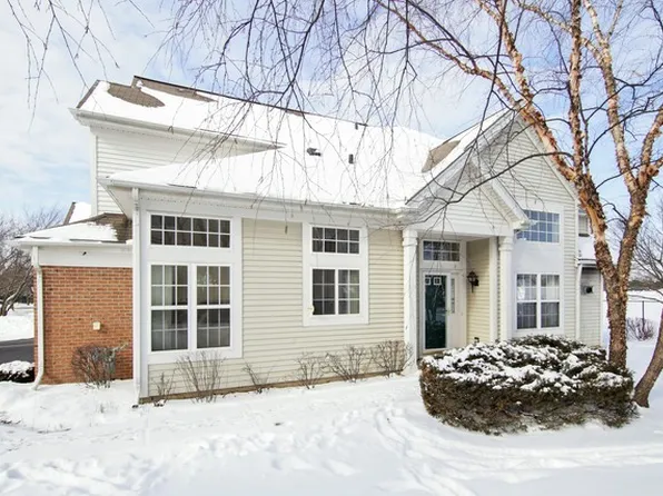 4526 Concord Ln #M, Northbrook, IL 60062