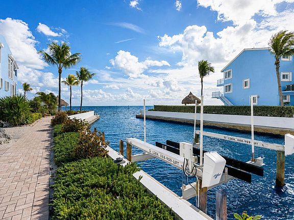 4th image of 1501 Ocean Bay Dr #A1