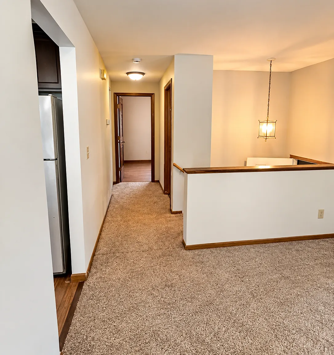 3 bed, 1438 sqft, $2,495 — Photo 2
