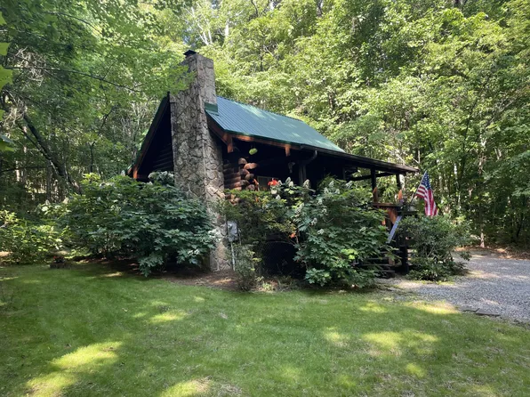 438 Starr Mountain Rd, Englewood, TN 37329
