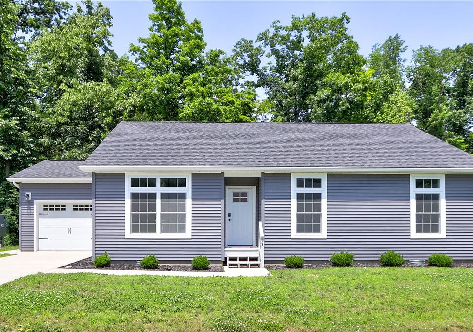 1st image of 240 Plum Point Rd #13