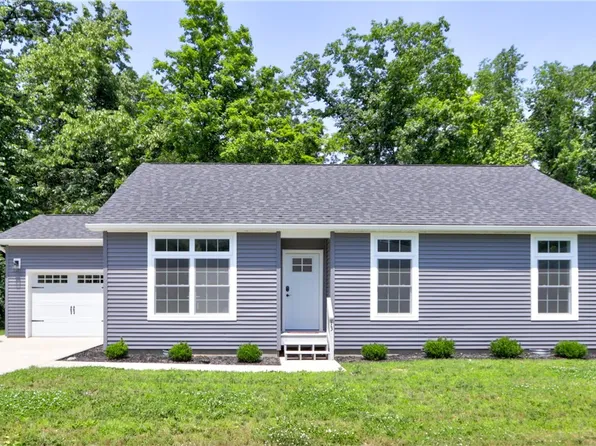 240 Plum Point Rd #13, Himrod, NY 14842