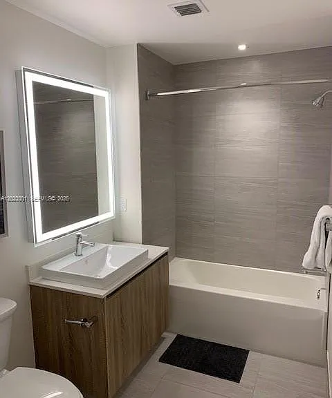 2960 NE 207th St #709 — Photo 9