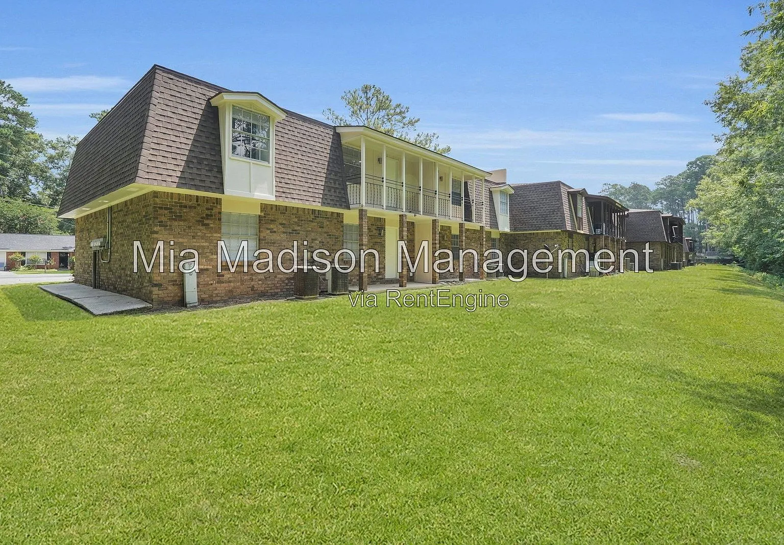 2 bed, 1.0 bath, 1000 sqft, $1,325 — Photo 2