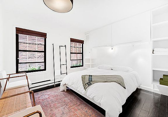 4th image of 9 Jane St APT 1