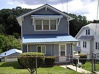 2nd image of 805 Lyndale Ave