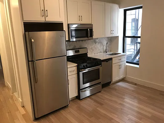 Rented by Smart NY Realty LLC | media 3