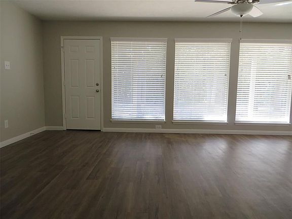 5th image of 8716 Club House Dr