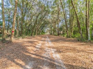 912 Taylor Rd, Seffner, FL 33584