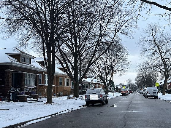 5th image of 8007 S Blackstone Ave