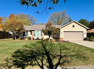 177 Eckford Dr, Troy, MI 48085