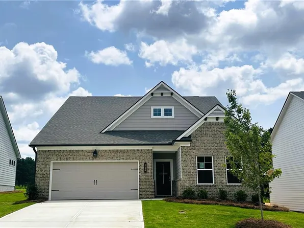 210 Wingate Dr, Winder, GA 30680