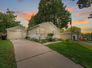 3101 E 17th St, Sioux Falls, SD 57103