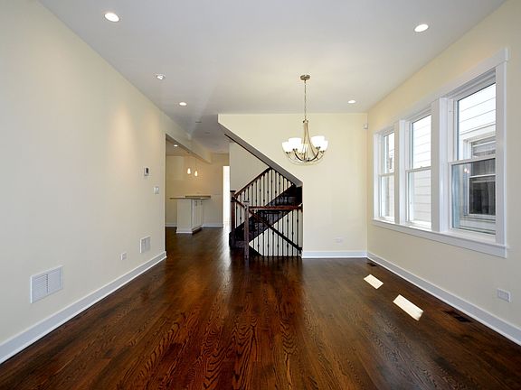2nd image of 3837 N Newcastle Ave