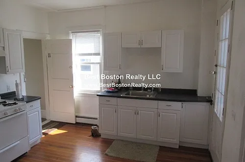 63 Dana St Photo 1