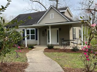 35 Whitt Rd, Lookout Mountain, GA 30750