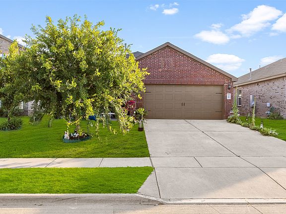 4th image of 309 Donna Dr
