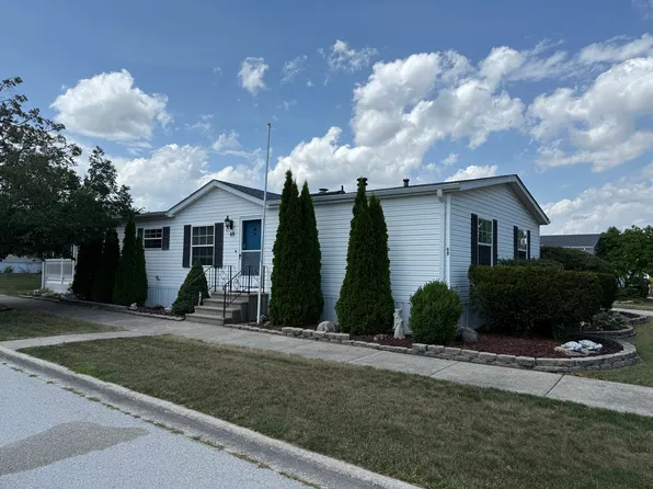 69 Petunia Cir, Matteson, IL 60443