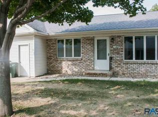 122 W Warren St, Luverne, MN 56156