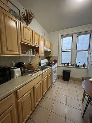 3rd image of 655 Manhattan Ave APT 3R