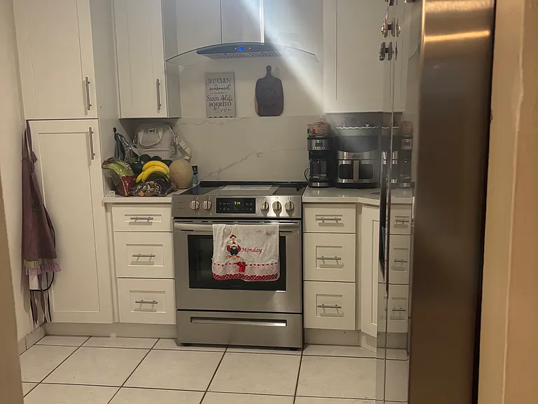 3415 Cocoplum Cir — Photo 9