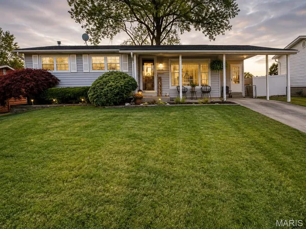 1820 Tahoe Dr, Florissant, MO 63031