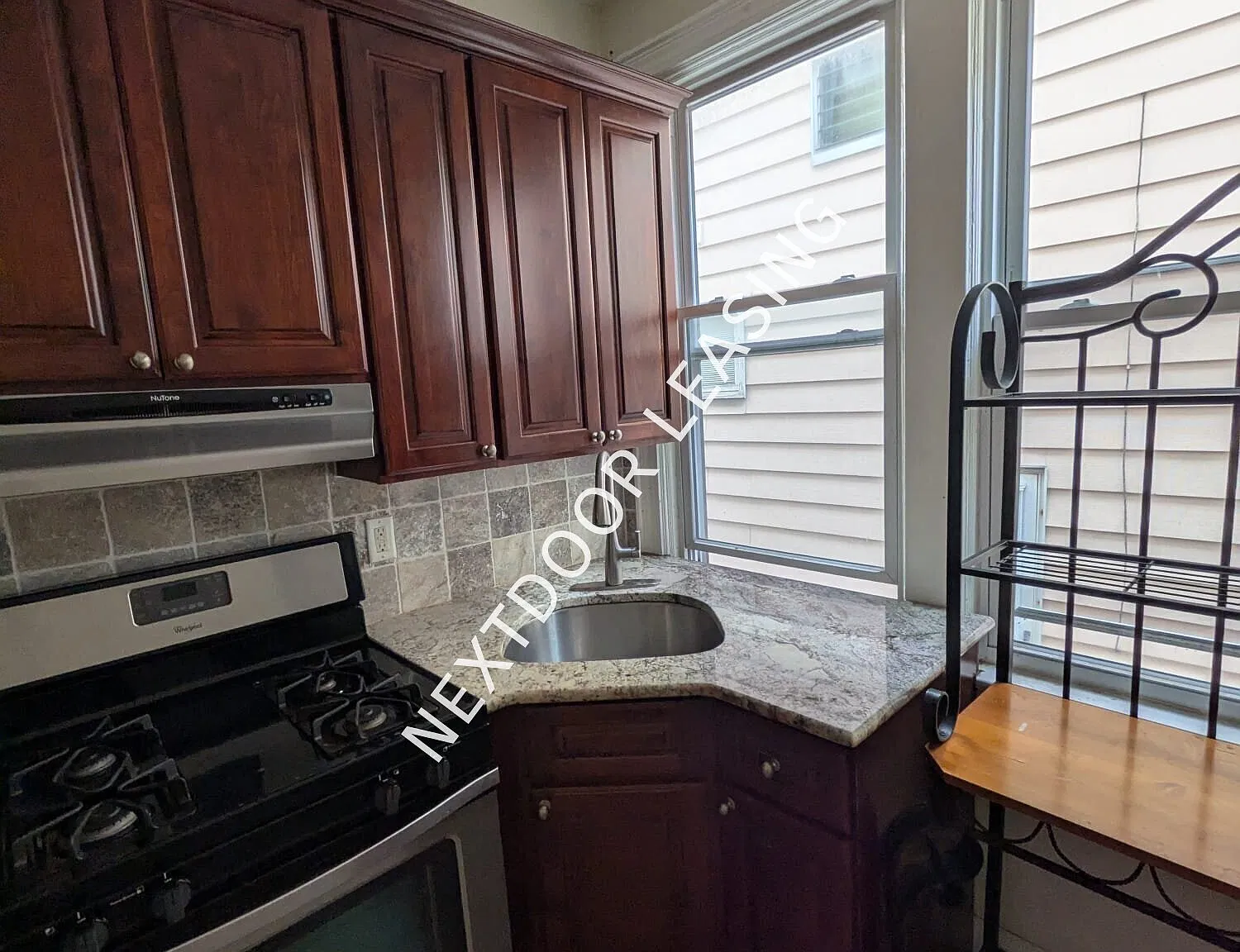 16 E 31st St — Photo 3