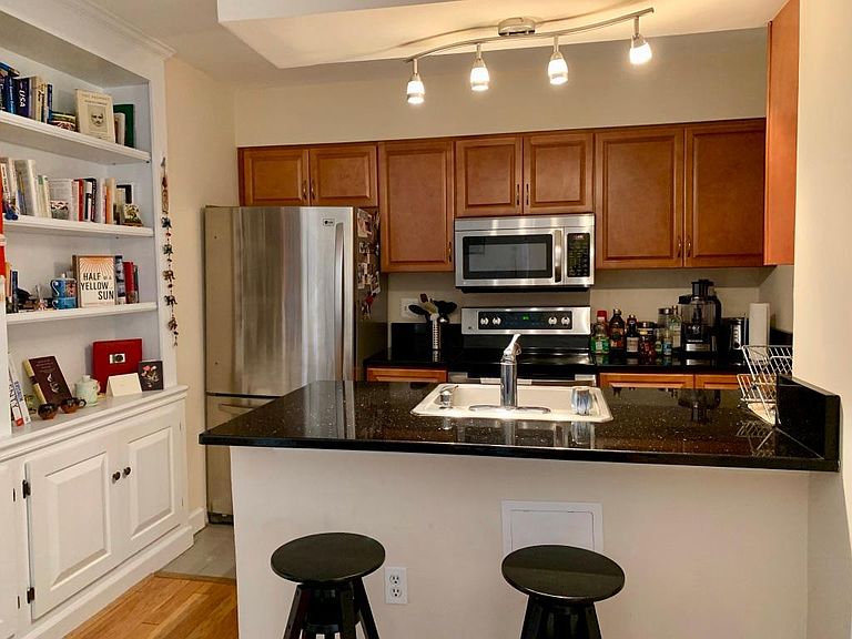 zillow apartments for sale woodley park