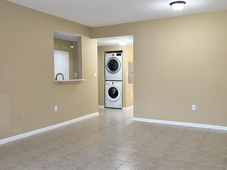 1103 Golden Lakes Blvd #1011 — Photo 8