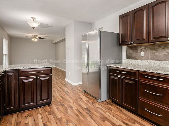 5th image of 1750 Jupiter Ave